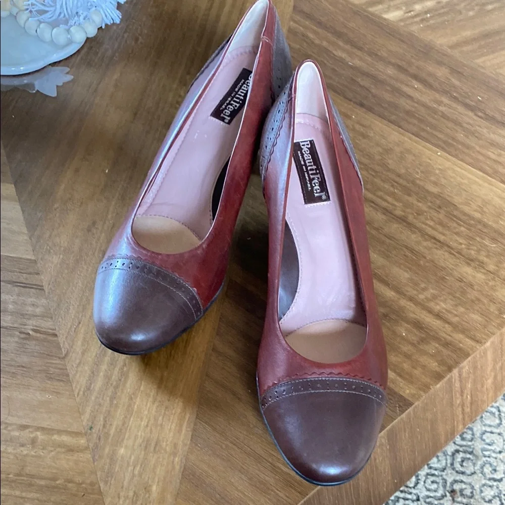 BeautiFeel Brown Heels with contrasting toe cap Detail. Sample. NWOB